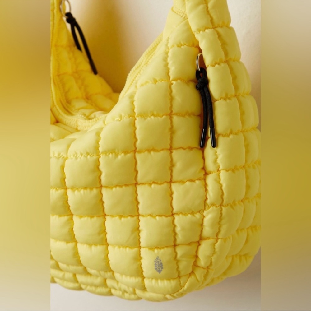 NWT Free People Quilted Carryall Bag - Picture 3 of 4